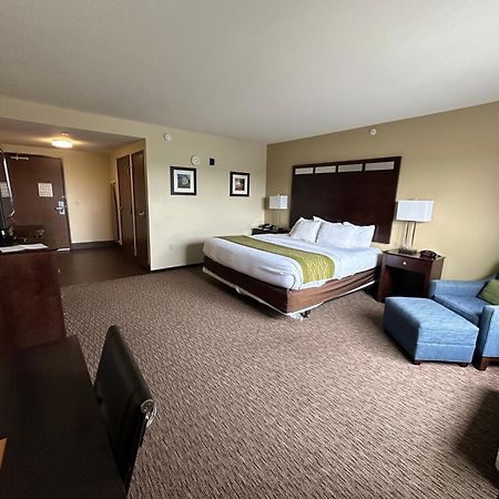 Comfort Inn St. Clairsville Екстериор снимка
