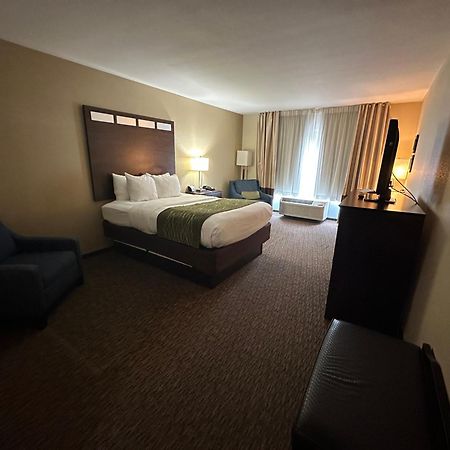 Comfort Inn St. Clairsville Екстериор снимка