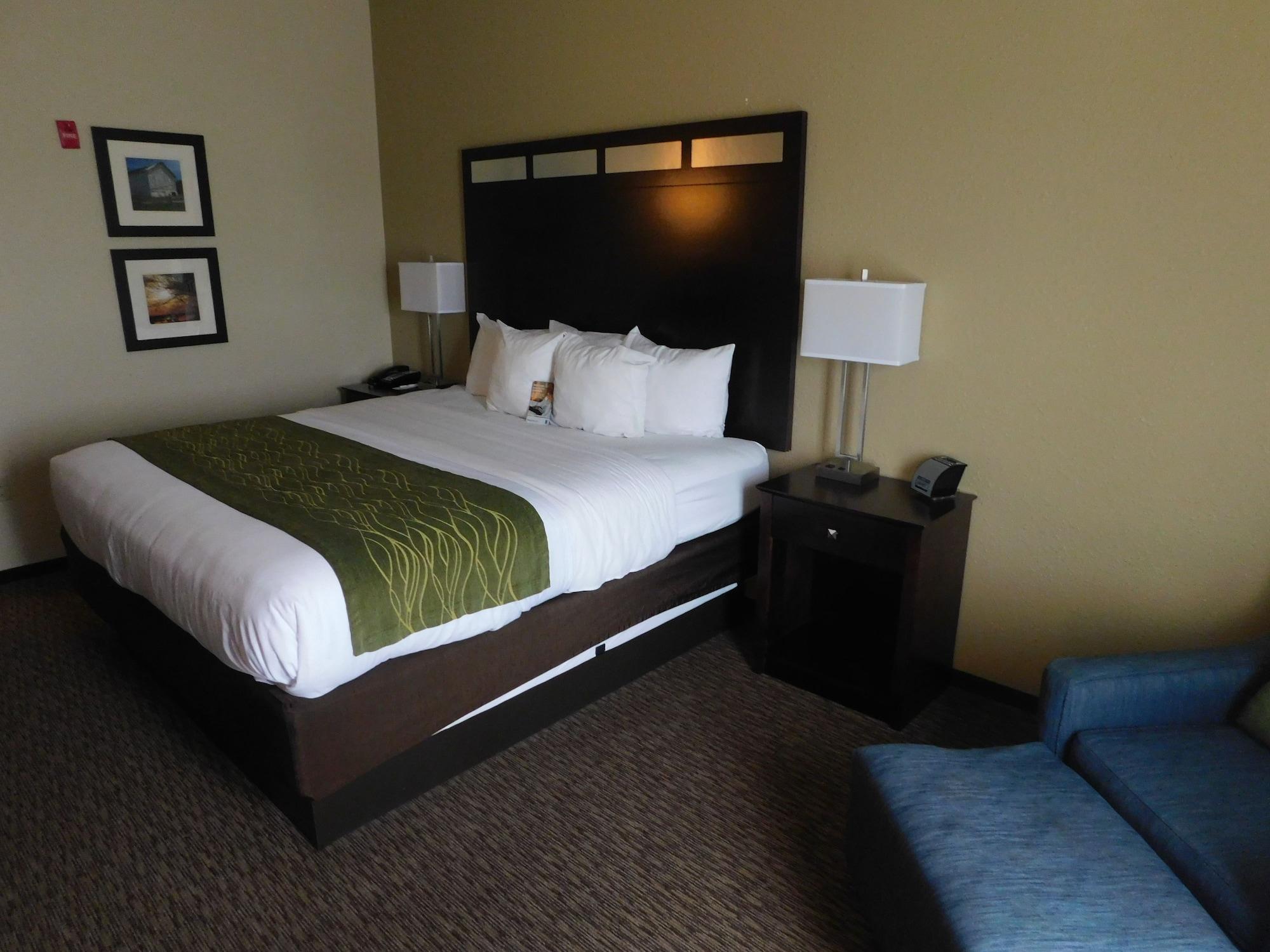 Comfort Inn St. Clairsville Екстериор снимка
