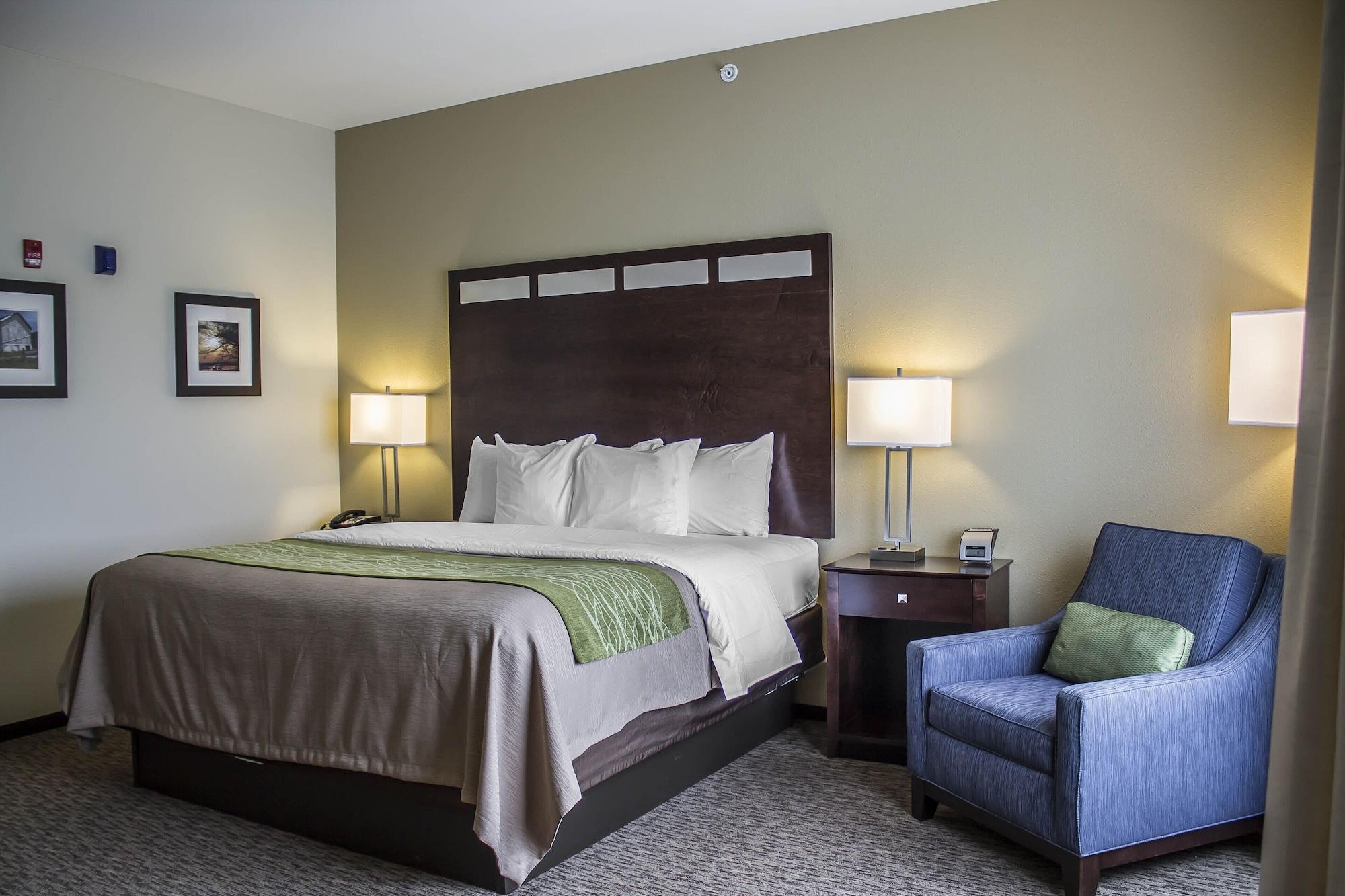 Comfort Inn St. Clairsville Екстериор снимка