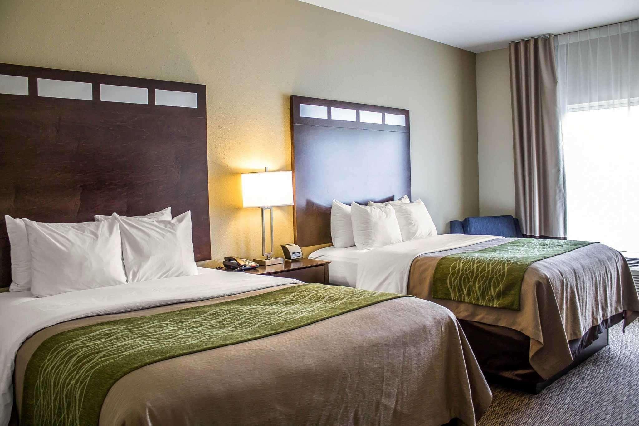 Comfort Inn St. Clairsville Екстериор снимка