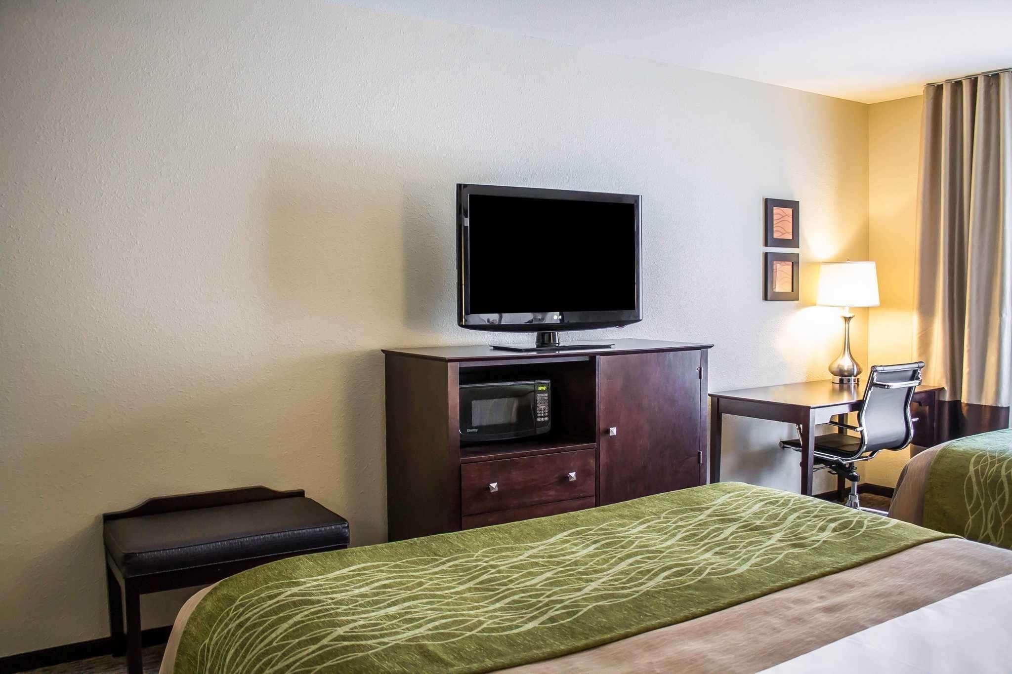 Comfort Inn St. Clairsville Екстериор снимка