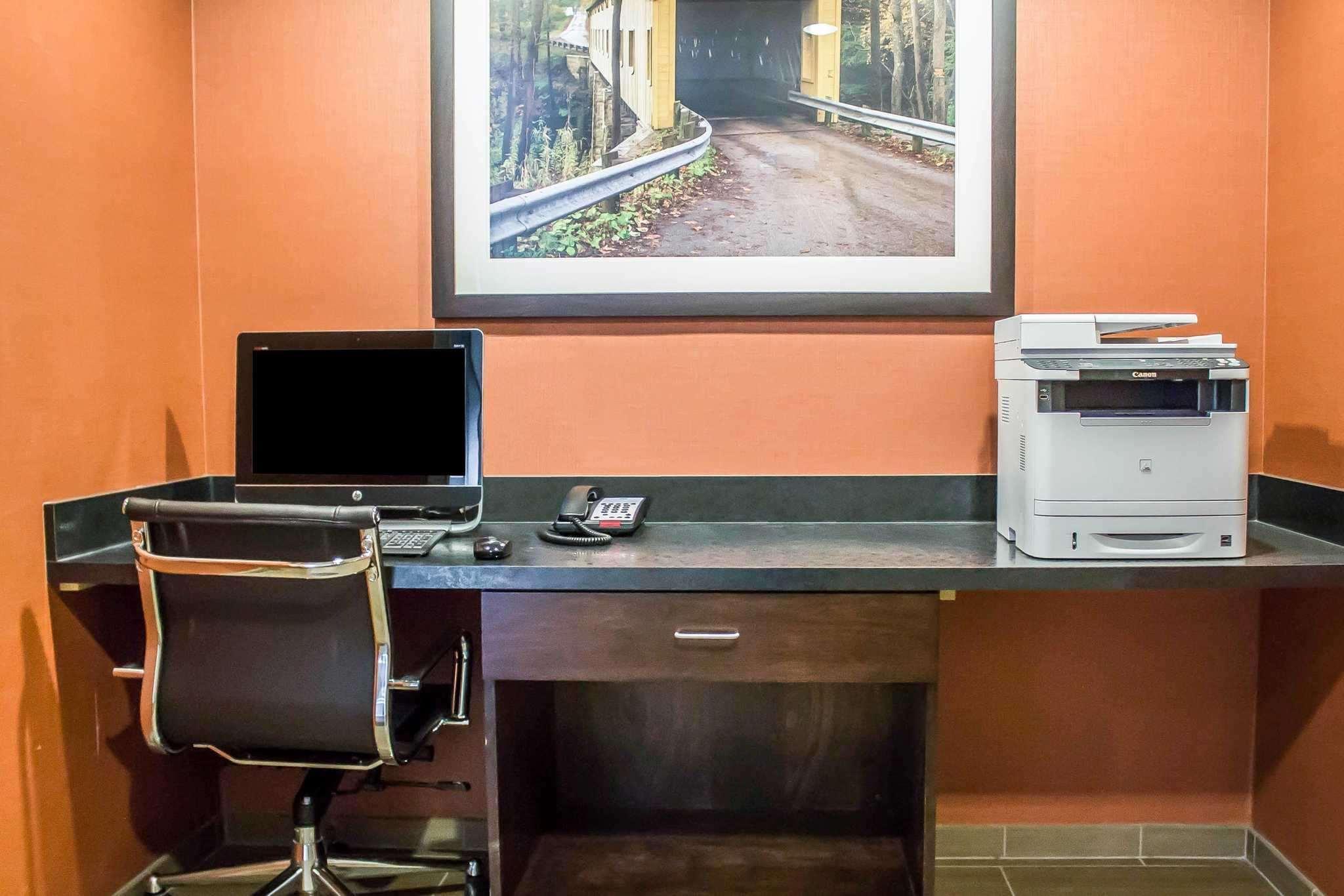 Comfort Inn St. Clairsville Екстериор снимка