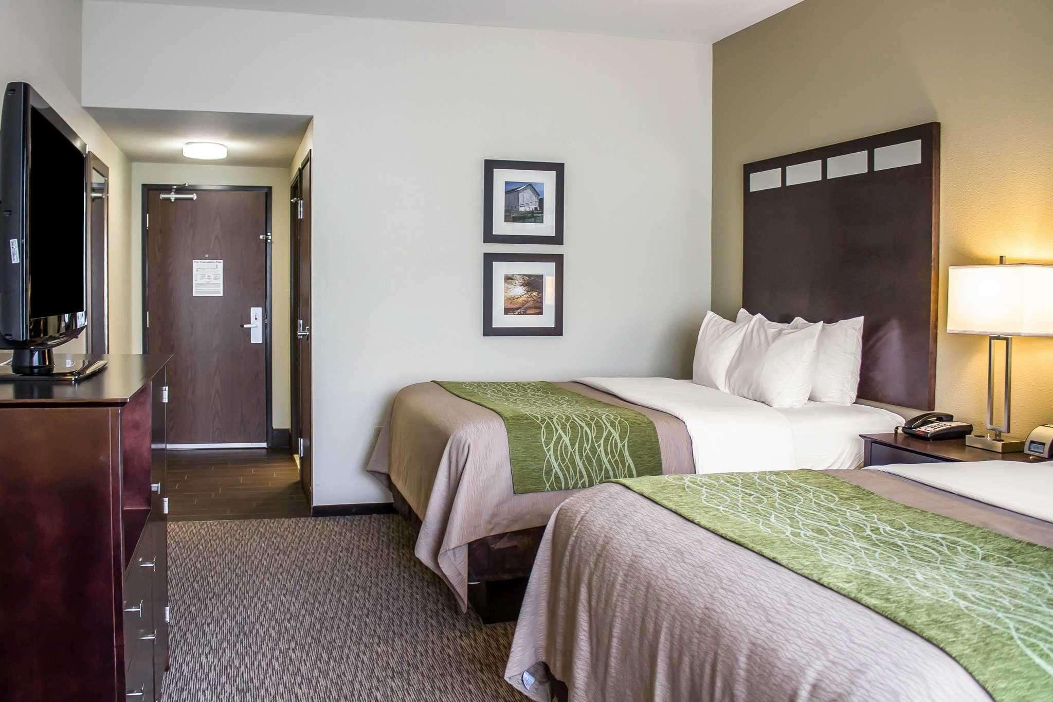 Comfort Inn St. Clairsville Екстериор снимка