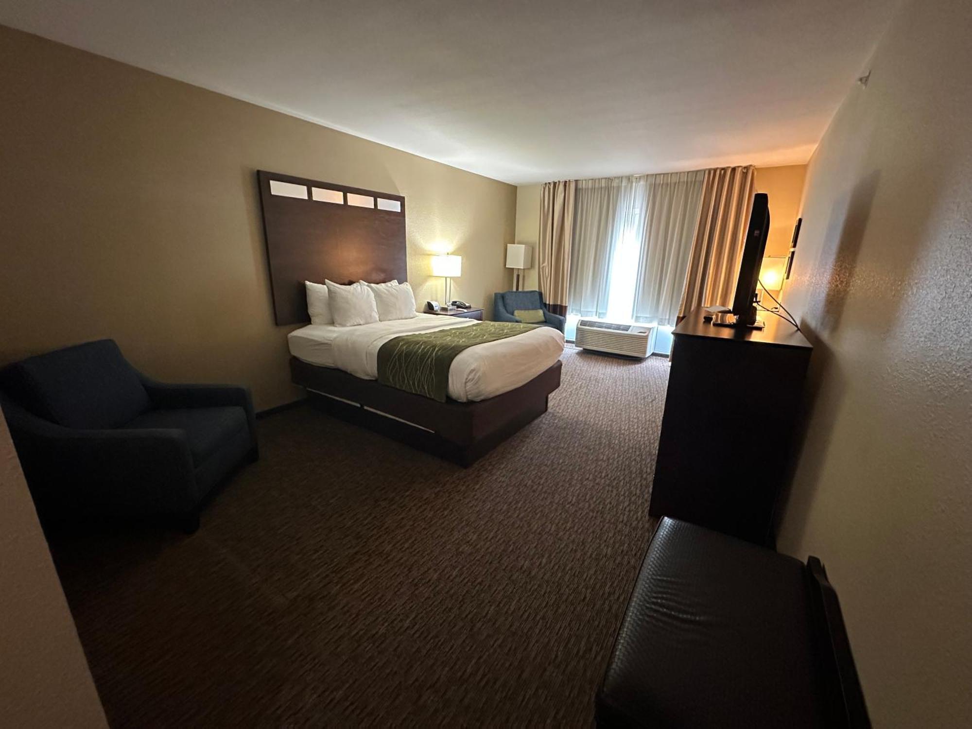 Comfort Inn St. Clairsville Екстериор снимка