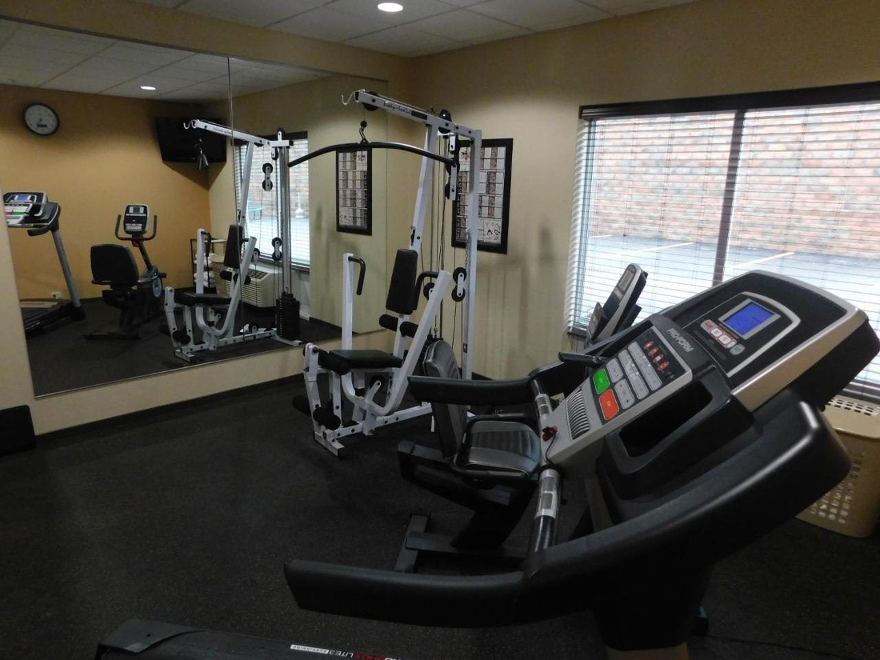 Comfort Inn St. Clairsville Екстериор снимка