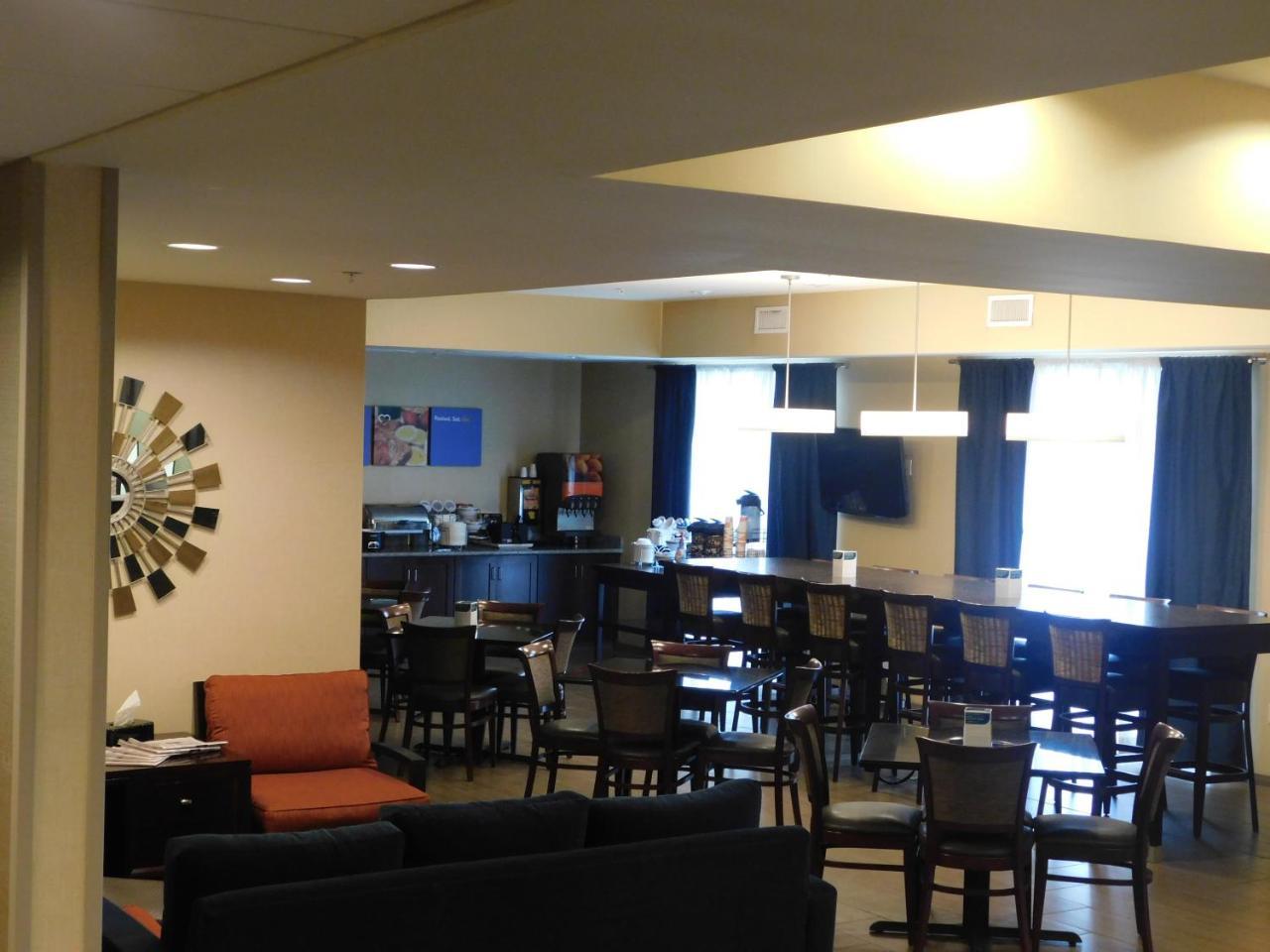 Comfort Inn St. Clairsville Екстериор снимка