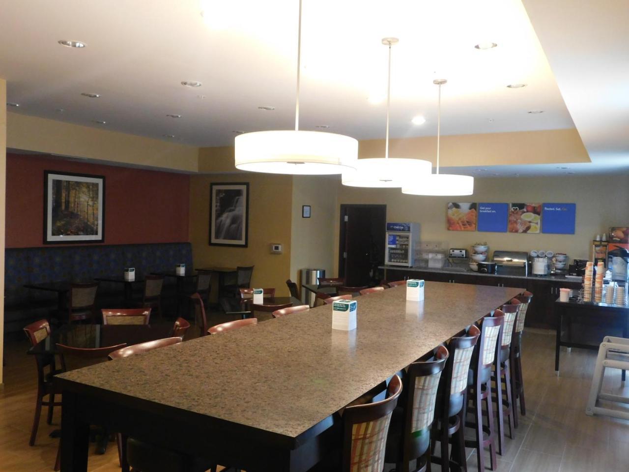 Comfort Inn St. Clairsville Екстериор снимка