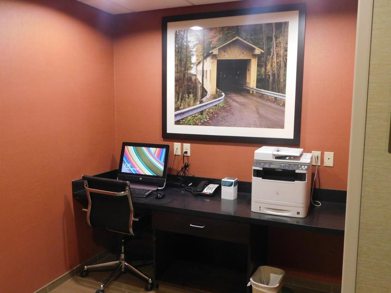 Comfort Inn St. Clairsville Екстериор снимка