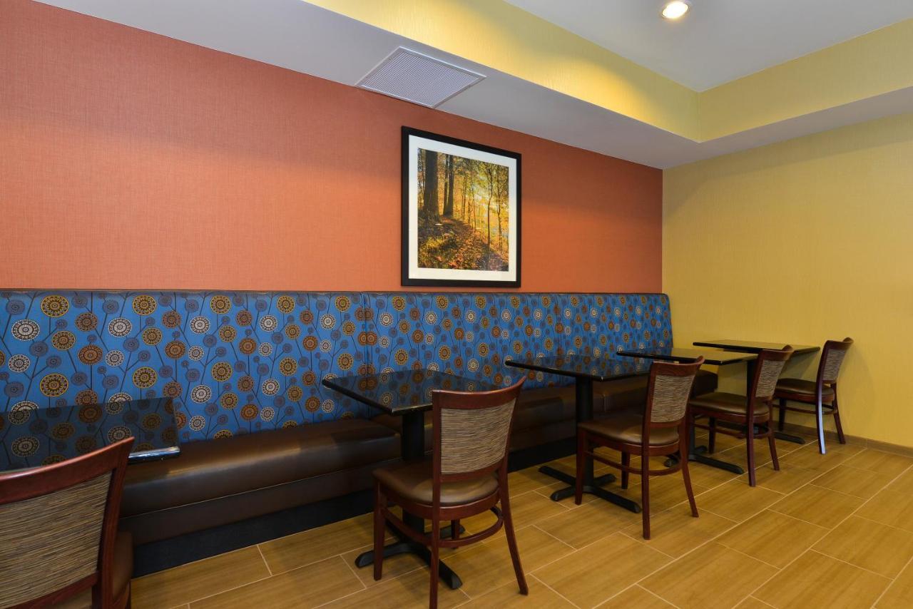 Comfort Inn St. Clairsville Екстериор снимка