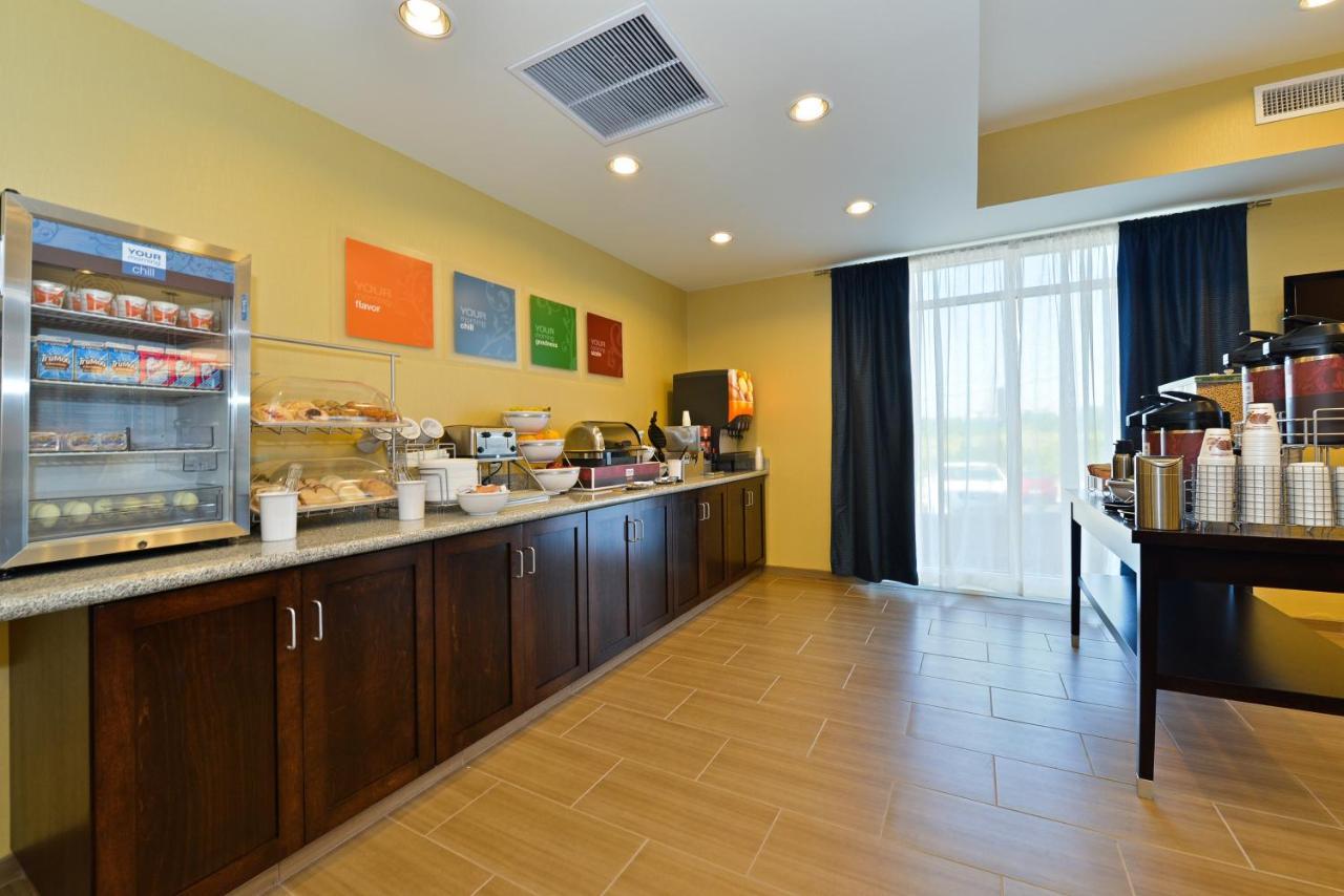 Comfort Inn St. Clairsville Екстериор снимка