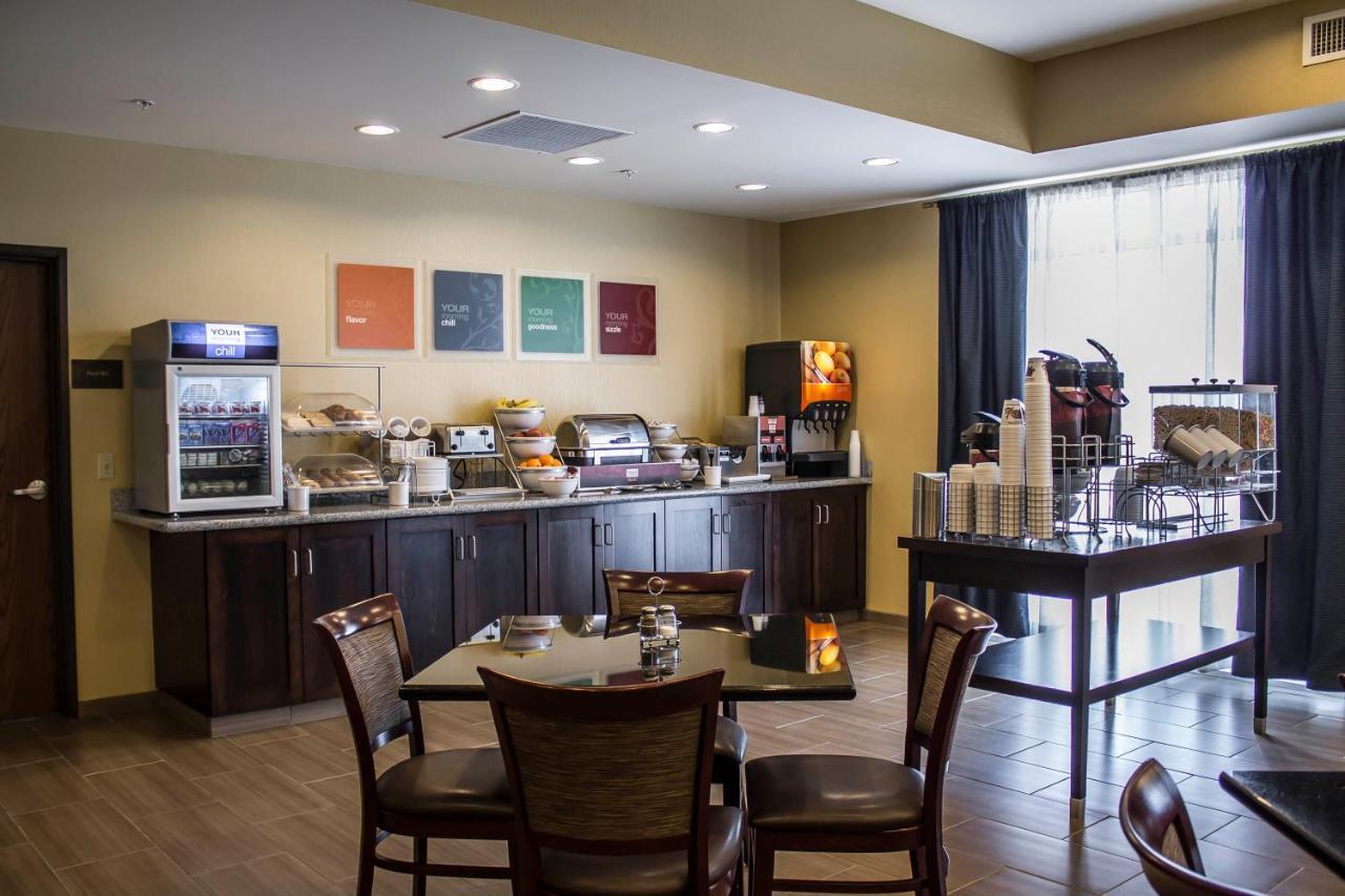 Comfort Inn St. Clairsville Екстериор снимка